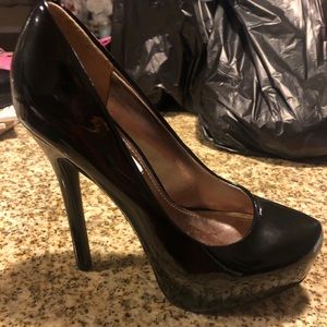 Steve Madden black patent leather heels